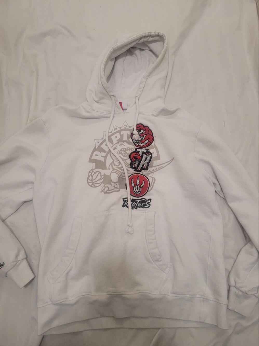 Mitchell & Ness White Toronto Raptors Pullover Hoodie with Red Logo